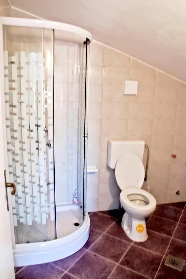 Apartments With A Parking Space Novi Vinodolski - 13098 Croatia